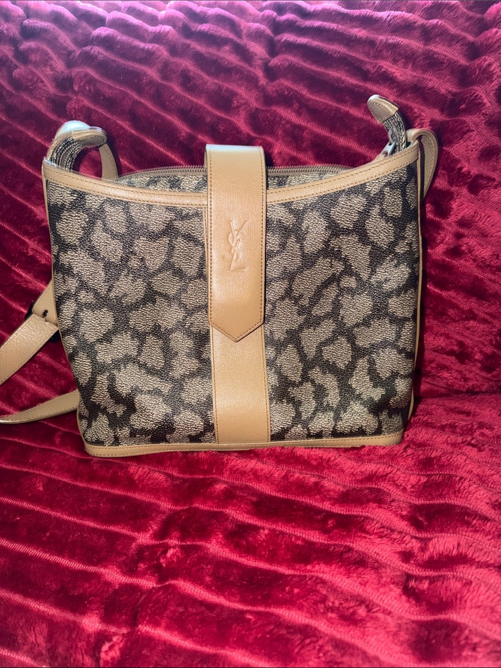 Vintage Yves Saint Laurent shoulder bag - Picture 4 of 16